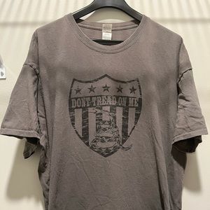 Men’s Gray “Don’t Tread on Me” / “Live Free or Die” T-Shirt (XXL)
